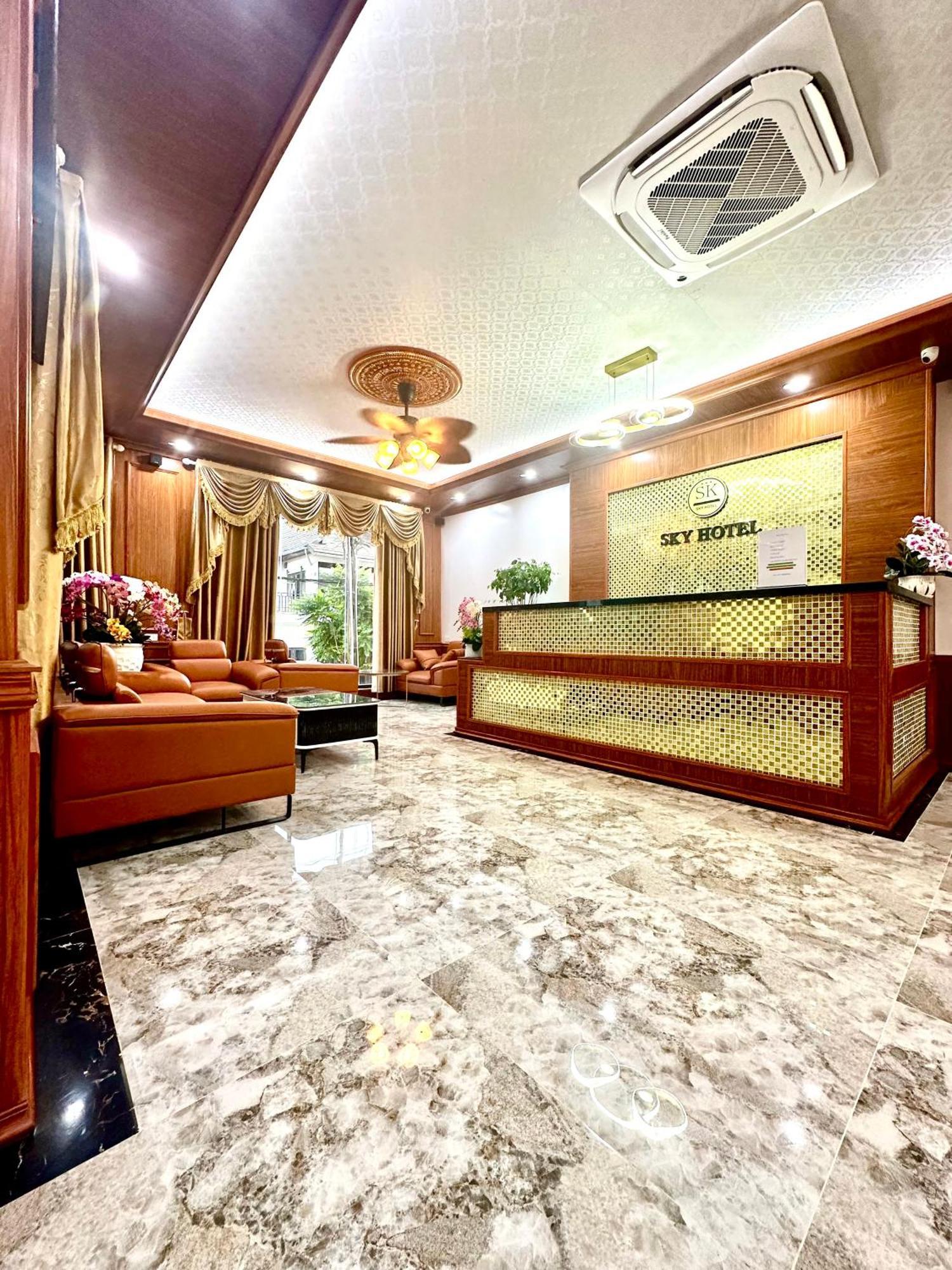 Sky Hotel 万荣 外观 照片